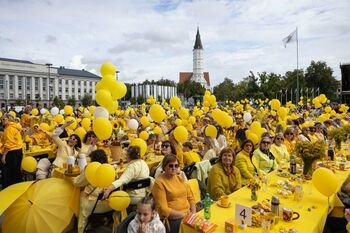 Keturių dienų Šiaulių gimtadienį vainikavo „Geltoni vėlyvieji pusryčiai“