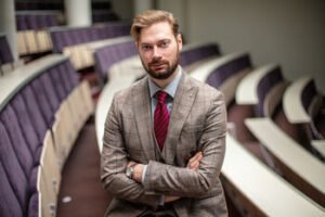 Kaip reaguoti į oro pavojaus perspėjimus: MRU psichologas pabrėžia pasirengimo svarbą