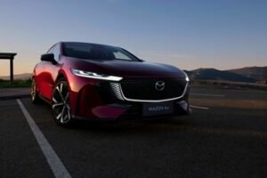 2027 m. „MAZDA6e“: NAUJA BATERIJA, IKI 560 KM NUVAŽIUOJAMAS ATSTUMAS IR PLATESNĖ MODELIŲ GAMA