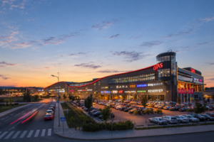 „Prosperus“ fondas iš „NEPI Rockcastle“ už 200 mln. Eur perka prekybos ir pramogų centrą „Ozas“