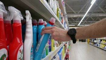 Nuolaidos, dėl kurių verta atlaisvinti vietos spintelėse: „Iki“ „Švaros fiestoje“ jos siekia net 50 proc.