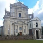 Baigiamas tvarkyti Šumsko bažnyčios stogas, saugantis vertingą interjerą