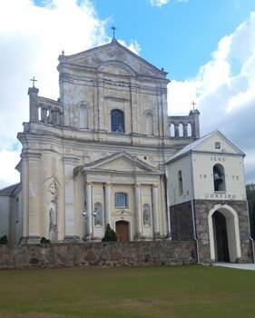 Baigiamas tvarkyti Šumsko bažnyčios stogas, saugantis vertingą interjerą