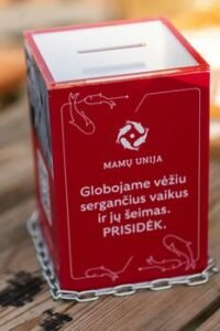 Lietuvos paštas ir „Mamų unija“ kviečia padėti vėžiu sergantiems vaikams: aukoti bus galima visuose pašto skyriuose