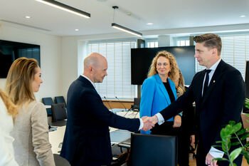 Premjeras su „Global Lithuanian Leaders“ atstovais aptarė diasporos profesionalų potencialą Lietuvai