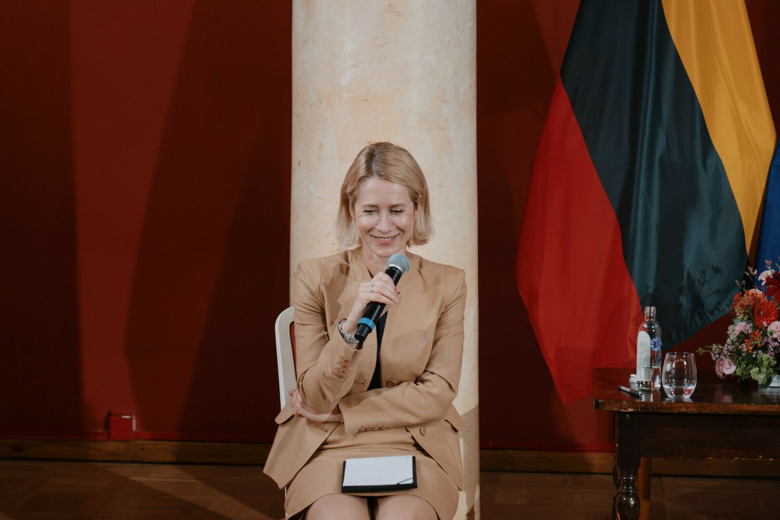 Kaja Kallas su Vilniaus universiteto studentais diskutavo apie Europos geopolitinius iššūkius