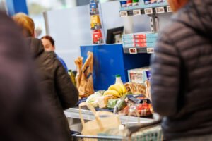 „Lidl“ sumažino įprastas kainas: pigiau – saldūs užkandžiai ir gėrimai