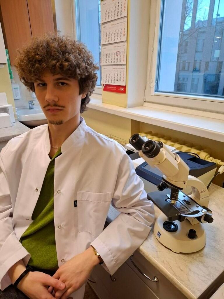 VDU stipendininkas Eldaras: finansinė parama leidžia daugiau laiko skirti studijoms