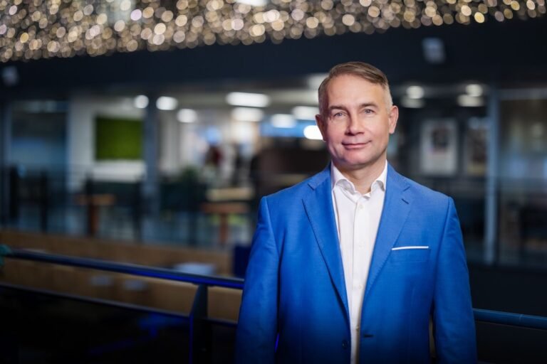 „Tele2“ pasirašė Visuotinės gynybos chartiją: stiprins darbuotojų pasirengimą ir organizacijos atsparumą