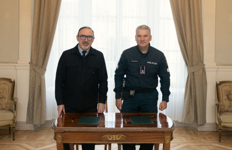 Lietuvos nacionalinis dailės muziejus ir Lietuvos policija pasirašė bendradarbiavimo sutartį