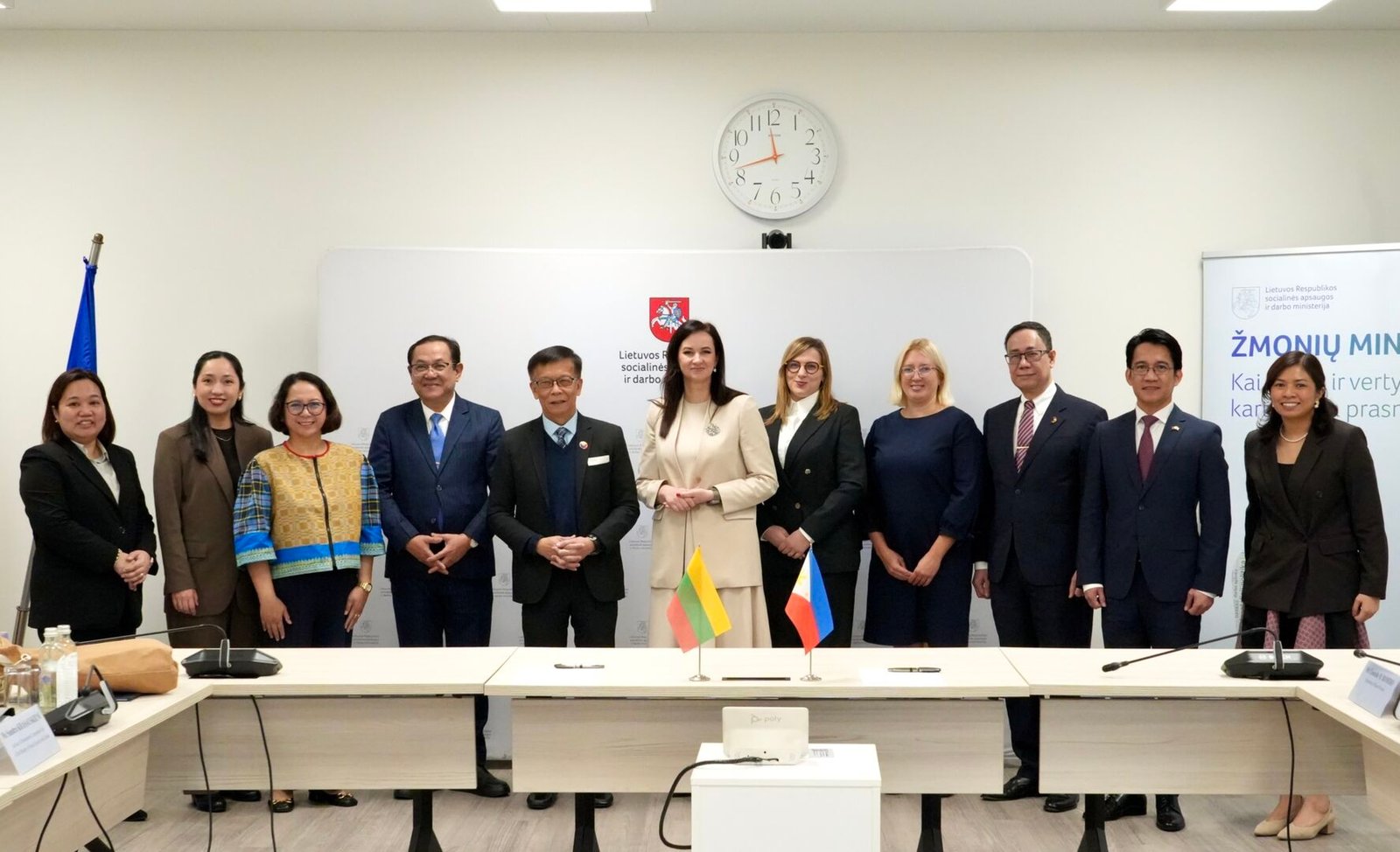 Lietuva ir Filipinai stiprina bendradarbiavimą darbo migracijos srityje (Atnaujinta)