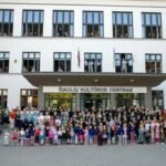 Aštuoni dešimtmečiai kultūros: Šiaulių kultūros centras kviečia į jubiliejų