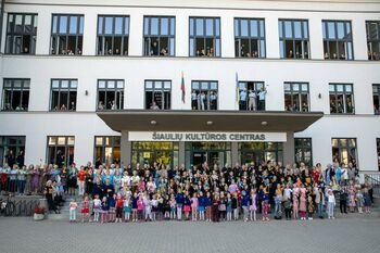 Aštuoni dešimtmečiai kultūros: Šiaulių kultūros centras kviečia į jubiliejų