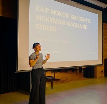 Mokėti mokytis – viena svarbiausių šiandienos kompetencijų: kaip mokymosi kultūrą skatina darbdaviai