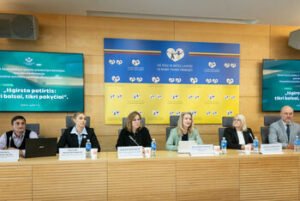 „Išgirsta patirtis – tikri pokyčiai“: Seimo Savižudybių ir smurto prevencijos komisija kviečia psichikos sveikatos srityje sprendimus priimti kartu su patirties ekspertais