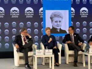 Prahos „Forum 2000“ – su V. Havelo idėjomis