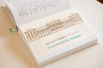 Prezidento iniciatyva leidinys apie Prezidento rūmus išleistas Brailio raštu