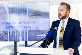 100 Juro Taminsko dienų XXI Vyriausybėje: precedento neturintys kelių darbai, strateginiai projektai ir dėmesys atsparumui