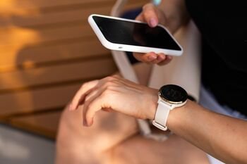Savaitgalį grįžtant prie žiemos laiko atsakė, ką patikrinti, jei telefonas rodo ne tą valandą