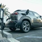 Dyzelinas ar elektra: kaip augančios degalų kainos keičia automobilių pasirinkimą Lietuvoje