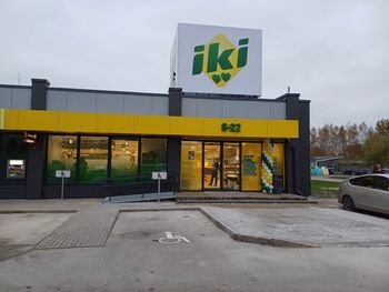 Atnaujino dar vieną parduotuvę - Molėtuose duris atvėrė gerokai didesnė „Iki“ parduotuvė