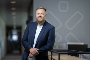 „Ignitis ON“ tinkle – mokestis laiku neužbaigus elektromobilio įkrovimo sesijos