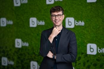 „Bitė Lietuva“ pristatė naują skyrių, kuriame dirba vien DI agentai