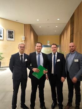 Eurokomisaras C. Hansenas perspėja: per 25 metus net 90 proc. dabartinių ūkininkų gali sulaukti pensinio amžiaus – kas gamins maistą?