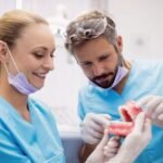 Kur protezuotis dantis Vilniuje? 10 gerai žinomų odontologijos klinikų ir kaip išsirinkti tinkamiausią
