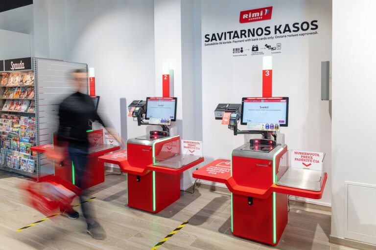 Piko valandos parduotuvėje: kaip vienas technologinis sprendimas padeda išvengti eilių