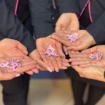 „Wizz Air“ jungiasi prie „Pinktober“ iniciatyvos ir skatina didinti informuotumą apie krūties vėžį