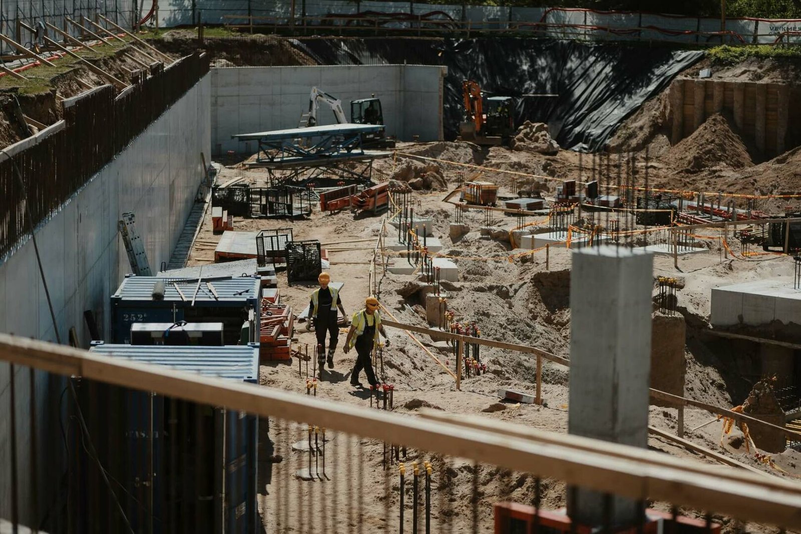 Vilniaus universitetas nutraukė Chemijos ir geomokslų fakulteto pastato Saulėtekyje statybos rangos sutartį